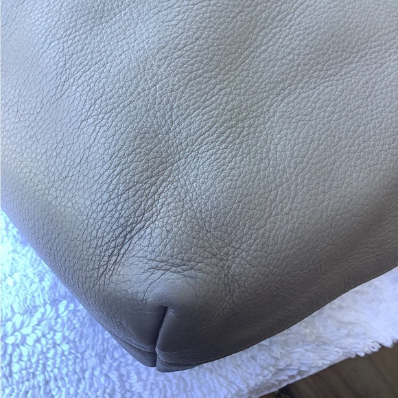 NICE genuine leather PRADA tote bag 🌷🌷 - Picture 16 of 16